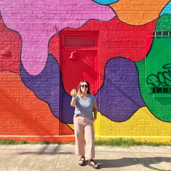 ⚡️Meet Me, Priscilla ⚡️ - Picture 3 of 8